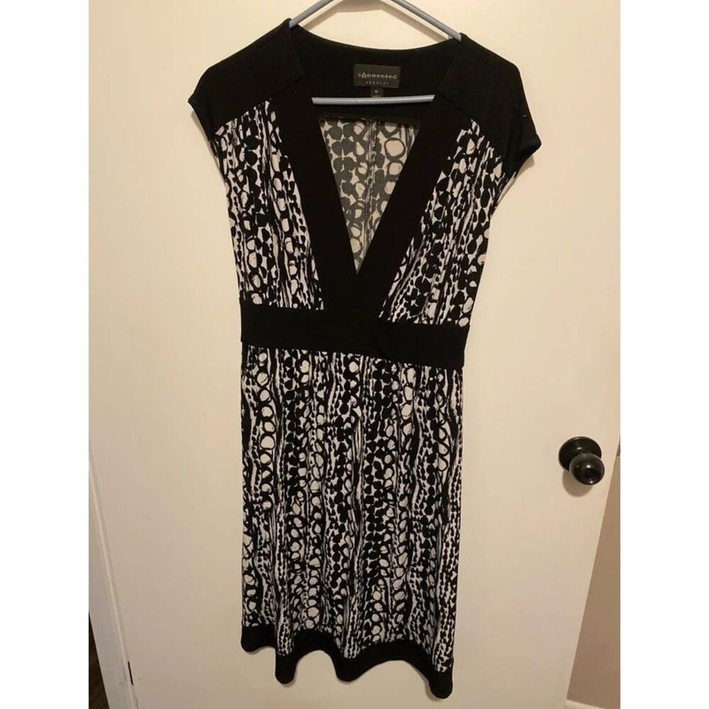 Connected apparel size 16 black and white dress